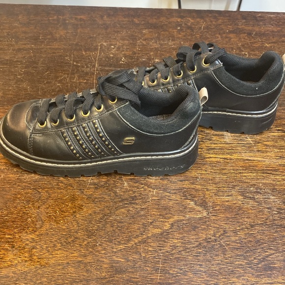 Skechers leather shoes - Picture 3 of 5